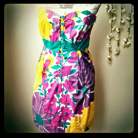 Anthropologie Dresses & Skirts - Anthropologie We Love Vera Late Bloomer Dress